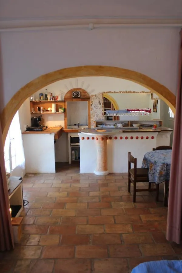 Apartment Les Amandiers - 5 Km De La Plage Sainte-Maxime